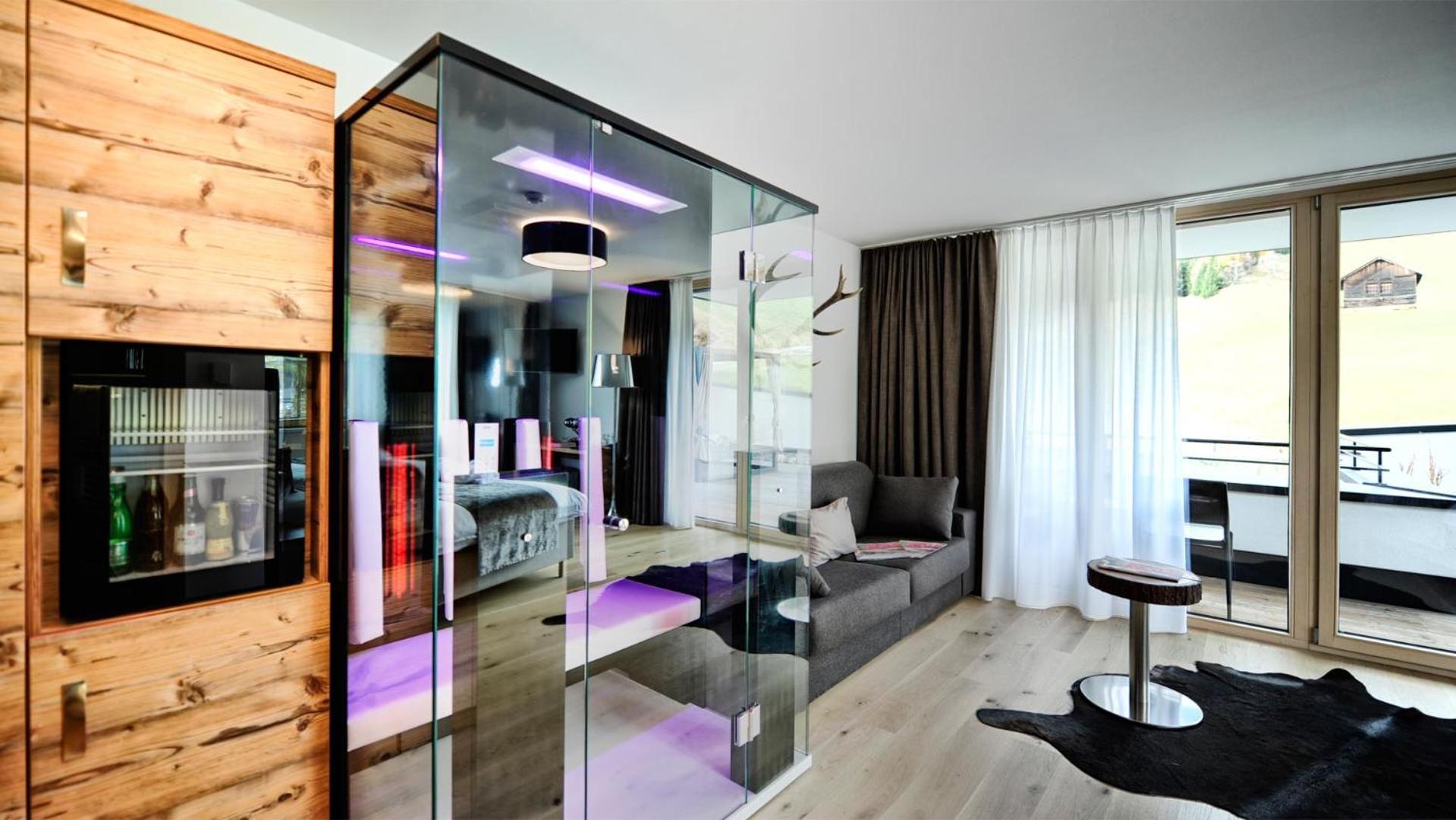 Alps Lodge Fiss Rom bilde