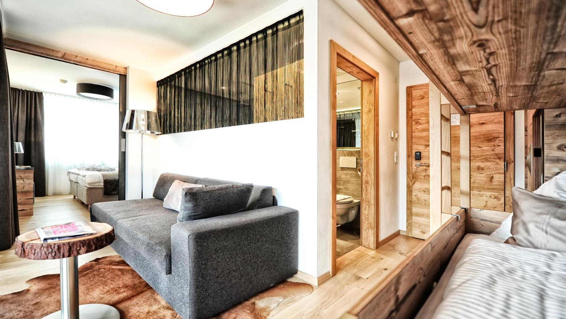 Alps Lodge Fiss Rom bilde