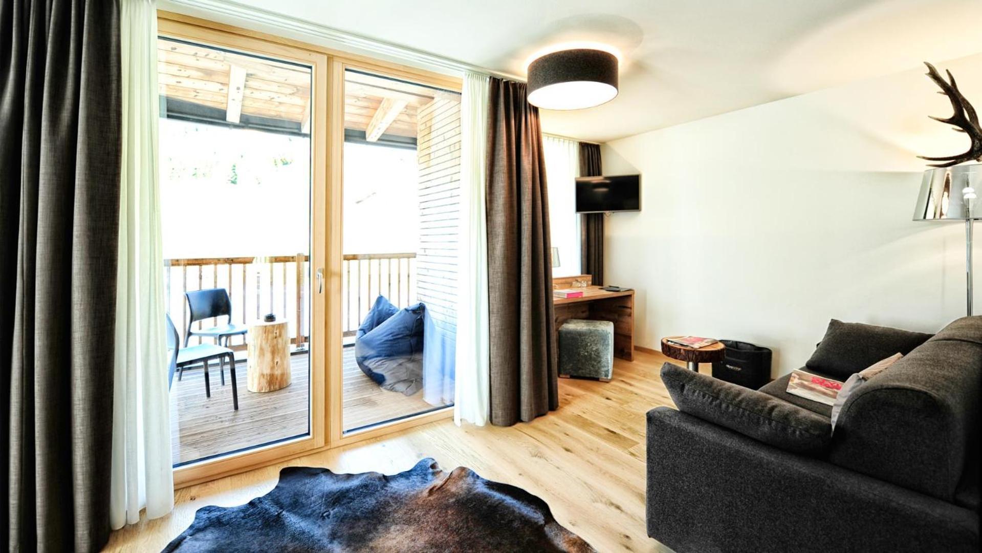 Alps Lodge Fiss Rom bilde