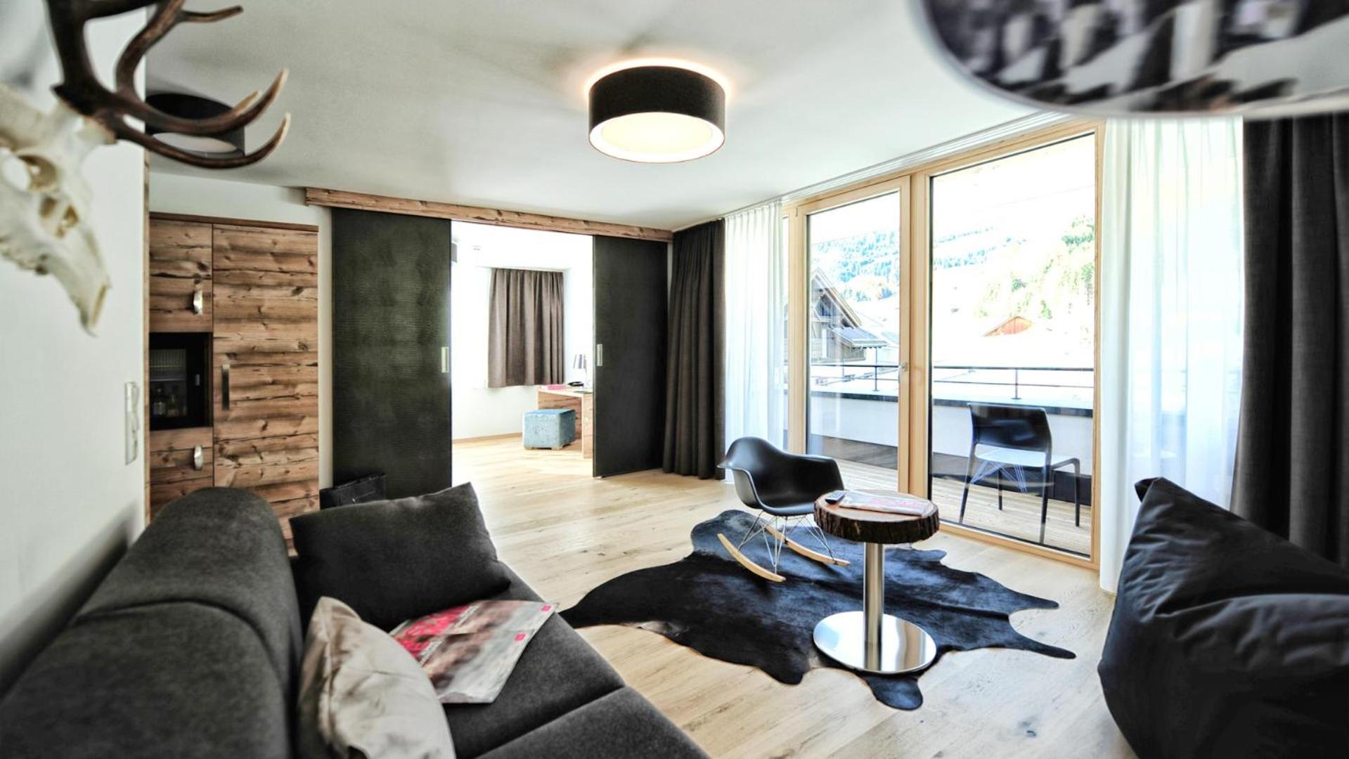 Alps Lodge Fiss Rom bilde