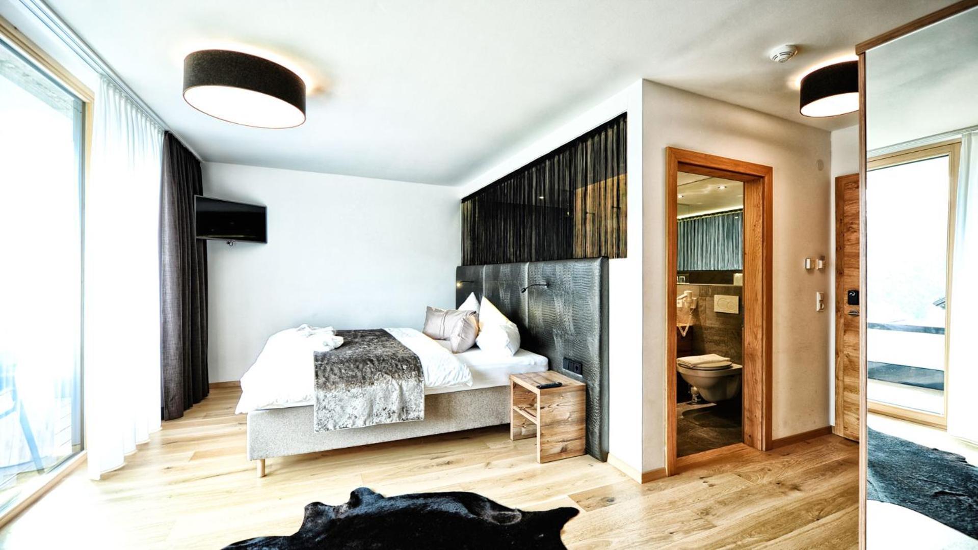 Alps Lodge Fiss Rom bilde