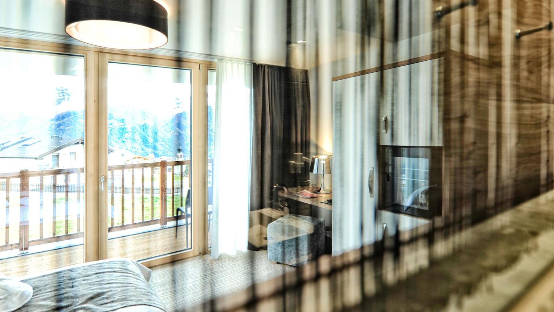 Alps Lodge Fiss Rom bilde