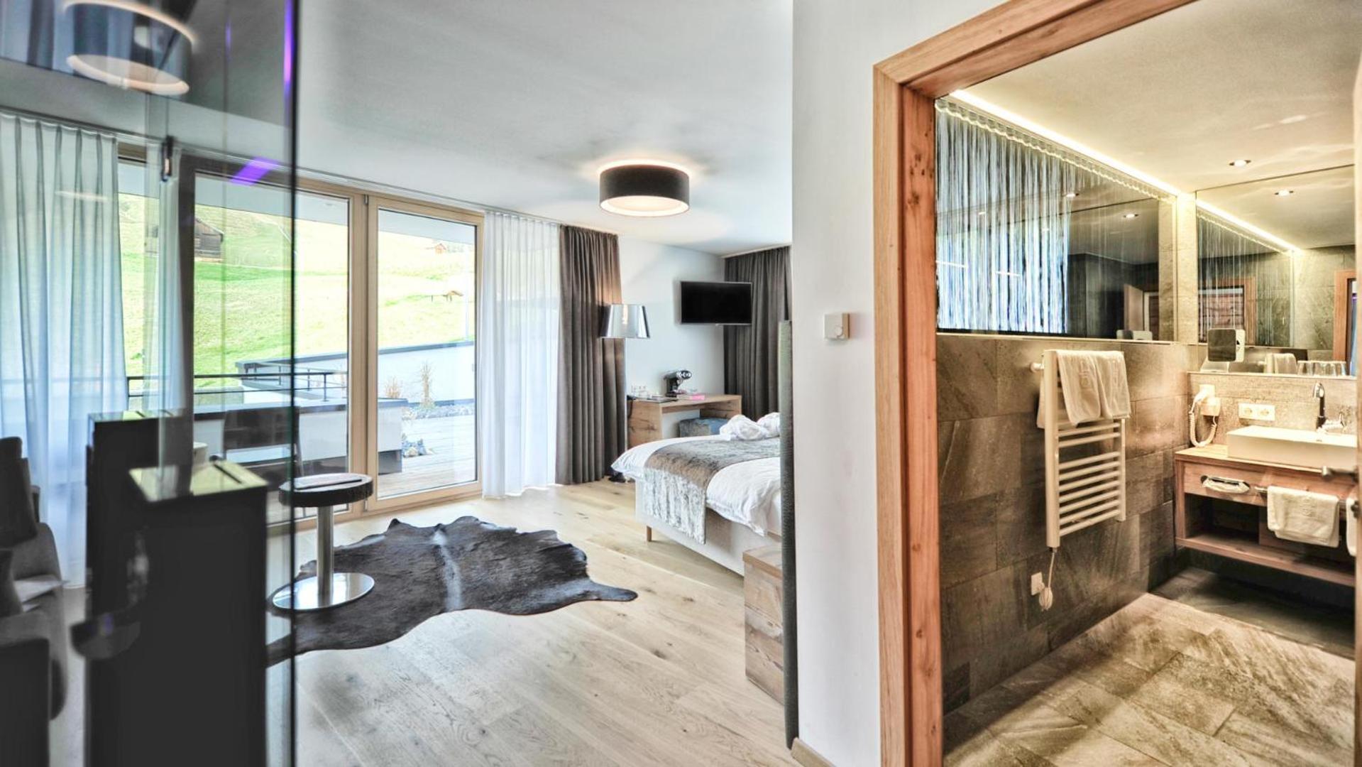 Alps Lodge Fiss Rom bilde